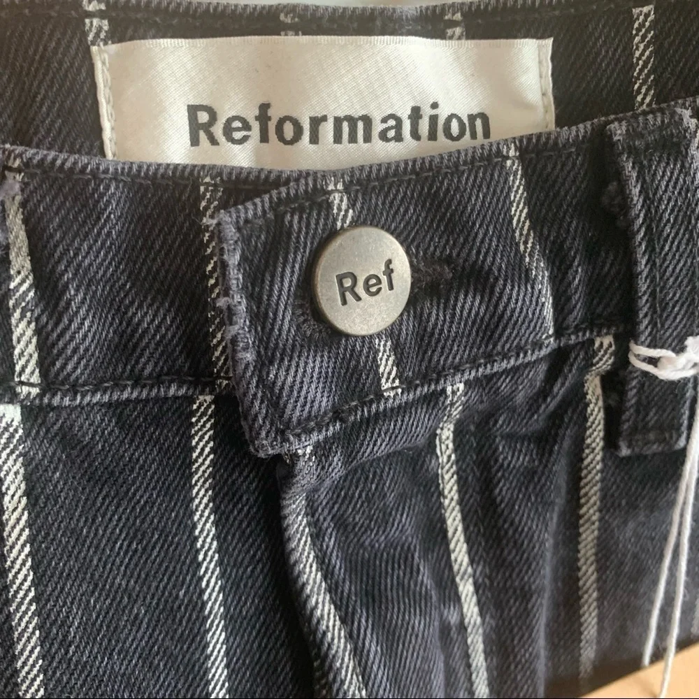 NWT Reformation Perry Jean Short High Waist Black and White Striped Size 24 - Picture 6 of 11
